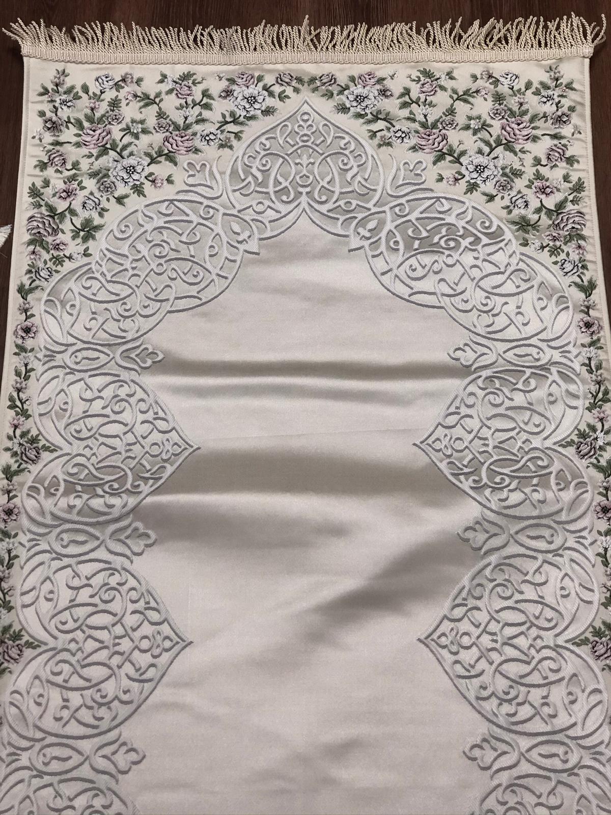 Floral Embroidered Design Premium Satin Padded Luxury Prayer Mat Embossed Detailing Couple Gift Wedding Eid Ramadan Islamic Gifts Personalised Prayer Mat