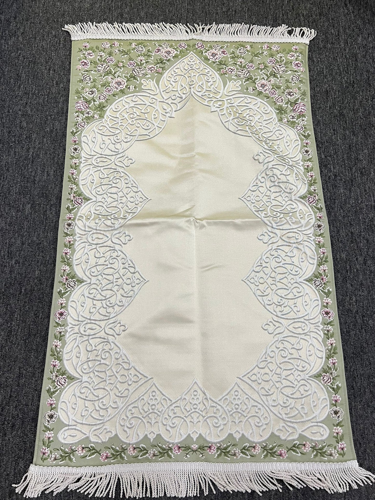 Floral Embroidered Design Premium Satin Padded Luxury Prayer Mat Embossed Detailing Couple Gift Wedding Eid Ramadan Islamic Gifts Personalised Prayer Mat